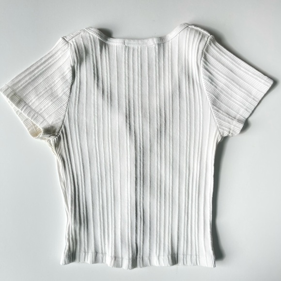 Brandy Melville Button up Top - Picture 3 of 3